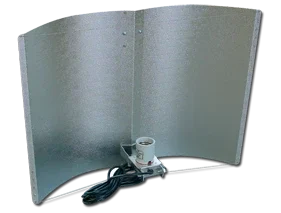 Adjust-A-Wing Avenger air-cooled reflector with white socket and black power cord